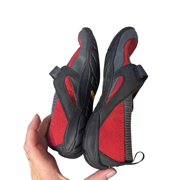 Merrell Womens Barefoot Shoes Size 8 Red & Gray Vibram Sole Strap - Picture 7 of 7